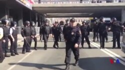 Russie: Navalny et ses partisans interpellés (vidéo)