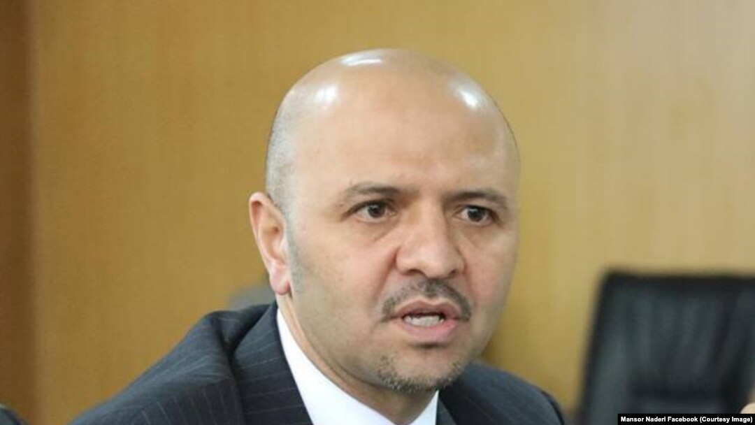 وزیر شهرسازی و مسکن افغانستان با چهار معین خود از کار کنار رفتند