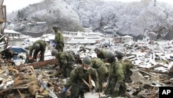 日本與美國軍隊在星期五進行最後三天大面積搜索失蹤災民行動