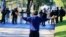 De acuerdo a organizaciones de derechos humanos, de abril a julio de 2017 —cuando las manifestaciones en contra del gobierno de Nicolás Maduro estaban en su apogeo— se registraron al menos 47 allanamientos ilegales en 11 estados del país.