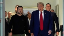 Mantan Presiden AS Donald Trump, yang juga capres dari Partai Republik, bertemu dengan Presiden Ukraina Volodymyr Zelenskyy di Trump Tower, New York, Jumat, 27 September 2024. (Foto: Julia Demaree Nikhinson/AP Photo)