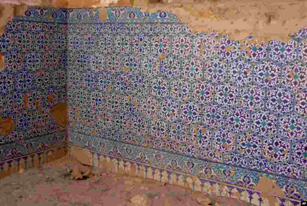 مکلی : تاریخی قبرستان کی تباہی