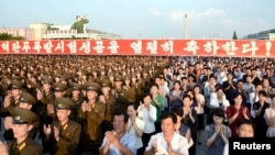 지난달 13일 평양 김일성광장에서 북한 5차 핵실험을 축하하는 평양시군민경축대회가 열렸다고 조선중앙통신이 보도했다. (자료사진)