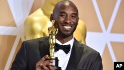 Kobe Bryant ashaya ave nemakore makumi mana nerimwe ekuberekwa.