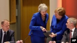 Thủ tướng Anh Theresa May đã thuyết phục các nhà lãnh đạo châu Âu gia hạn thêm cho Brexit