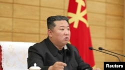 Kim Jong Un je navodno također bio zaražen virusom, kaže njegova sestra.
