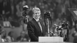 Jimmy Carter smiles at the crowd during the Democratic National Convention in New York on July 15, 1976