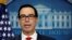 En la foto, el Secretario del Tesoro, Steve Mnuchin.