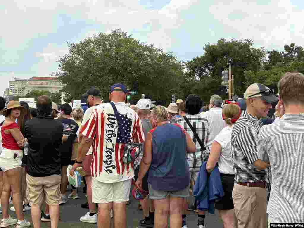 Şahîyên Girseyî li Washington DC bi Boneya 250 Salîya Serxwebûna Amerîkayê
