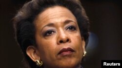 កីឡាករ​របស់​ក្រុមហ៊ុន Flexjets ប្រកួត​ជាមួយ​នឹង​កីឡាករ​របស់​សមាគម U.S. Polo Association សម្រាប់​ជើង​ឯក Aspen World Snow Polo Championship នៅ​ឧទ្យាន Rio Grande Park ក្នុង​ក្រុង Aspen រដ្ឋ Colorado។