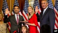 El representante republicano Carlos Curbelo realizará la réplica en español al discurso del Estado de la Nación de Obama.