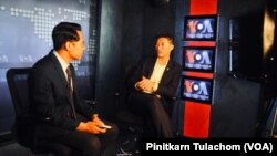 A leader of Future Forward Party, Thanathorn Juangroongruangkit talks with VOA Thai during his visit at Voice of America Headquarter in Washington, DC. July 15, 2019.