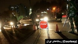 حضور مأموران جمهوری اسلامی در پست‌های ایست و بازرسی (آرشیو)