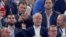 Роман Абрамович (в центрі) на футбольному матчі лондонського клубу Челсі 29 травня 2019 р.