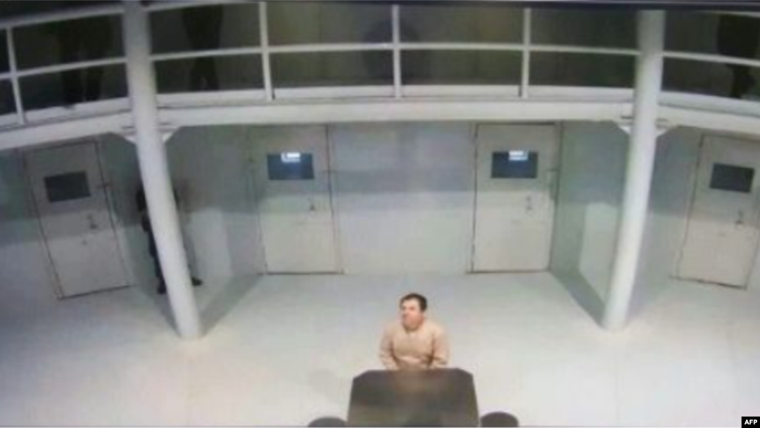 Imagen tomado de un video de Joaquín El Chapo Guzmán dentro de la cárcel, la cual fue difundida por la Secretaría de Gobernación de México.