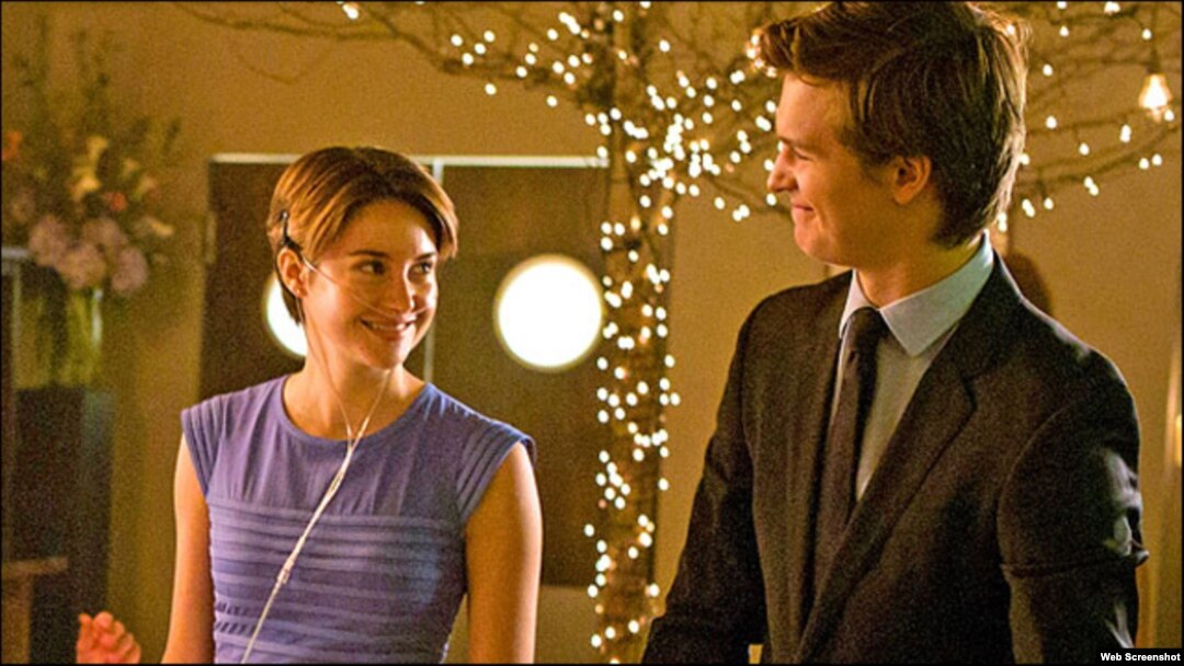 Aktris Shailene Woodley dan aktor Ansel Elgort dalam film "The Fault in Our Stars."