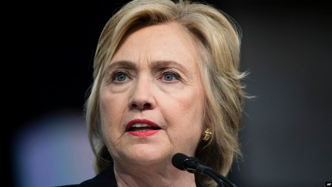 kandidat presiden dari partai Demokrat Hillary Clinton mengajak warga Amerika untuk bersatu ketika berbicara di sebuah gereja kulit hitam di Philadelphia (8/7) lalu. 