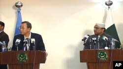 دونوں رہنما مشترکہ پریس کانفرنس کرتے ہوئے