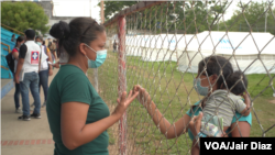 Enfermera venezolana ayuda a desplazados en Arauquita