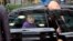 La canciller alemana Angela Merkel llega a una reunión en Bruselas. La pregunta es ahora, cuándo supo el presidente Obama que se le espiaba.