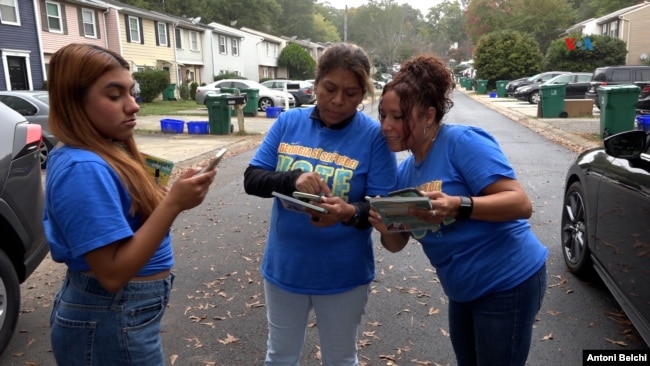 Imagen de algunos de los voluntarios de la organización "Mi Gente" se ha estado movilizando en los últimos meses para promover el voto latino en Georgia.