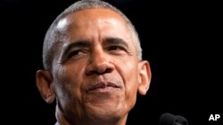 El ex presidente de EE.UU.,Barack Obama, era uno de los blancos de una mujer de Texas acusada de enviar explosivos por correo.