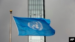 Архівне фото: прапор ООН біля штаб-квартири організації