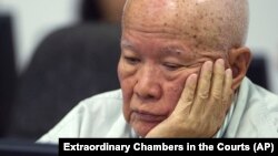 前红色高棉国家元首乔森潘