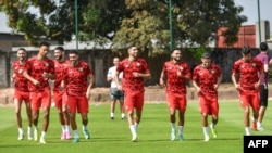 Moroccan players Achraf Hakimi, Sofiane Boufal, Hakim Ziyach and others take part during a training session at the Auguste Denise stadium in San-Pedro on January 20, 2024 on the eve of the 2023 Africa Cup of Nations match against the Democratic Republic of Congo.