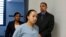 Cyntoia Brown bước vào phiên xử giảm tán tại Nhà tù Tennessee Prison giành cho phụ nữ ở Nashville, Tennessee, hôm 23/5/2018.