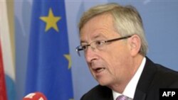 Thủ Tướng Juncker nói ông hy vọng kiểm toán viên của IMF, Ngân Hàng Trung Ương Châu Âu, và EU sẽ hoàn tất việc duyệt xét và sẽ đề nghị chấp thuận biện pháp hỗ trợ Hy Lạp