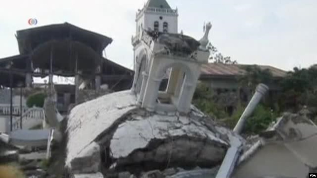 Philippines Quake Death Toll Rises to 144