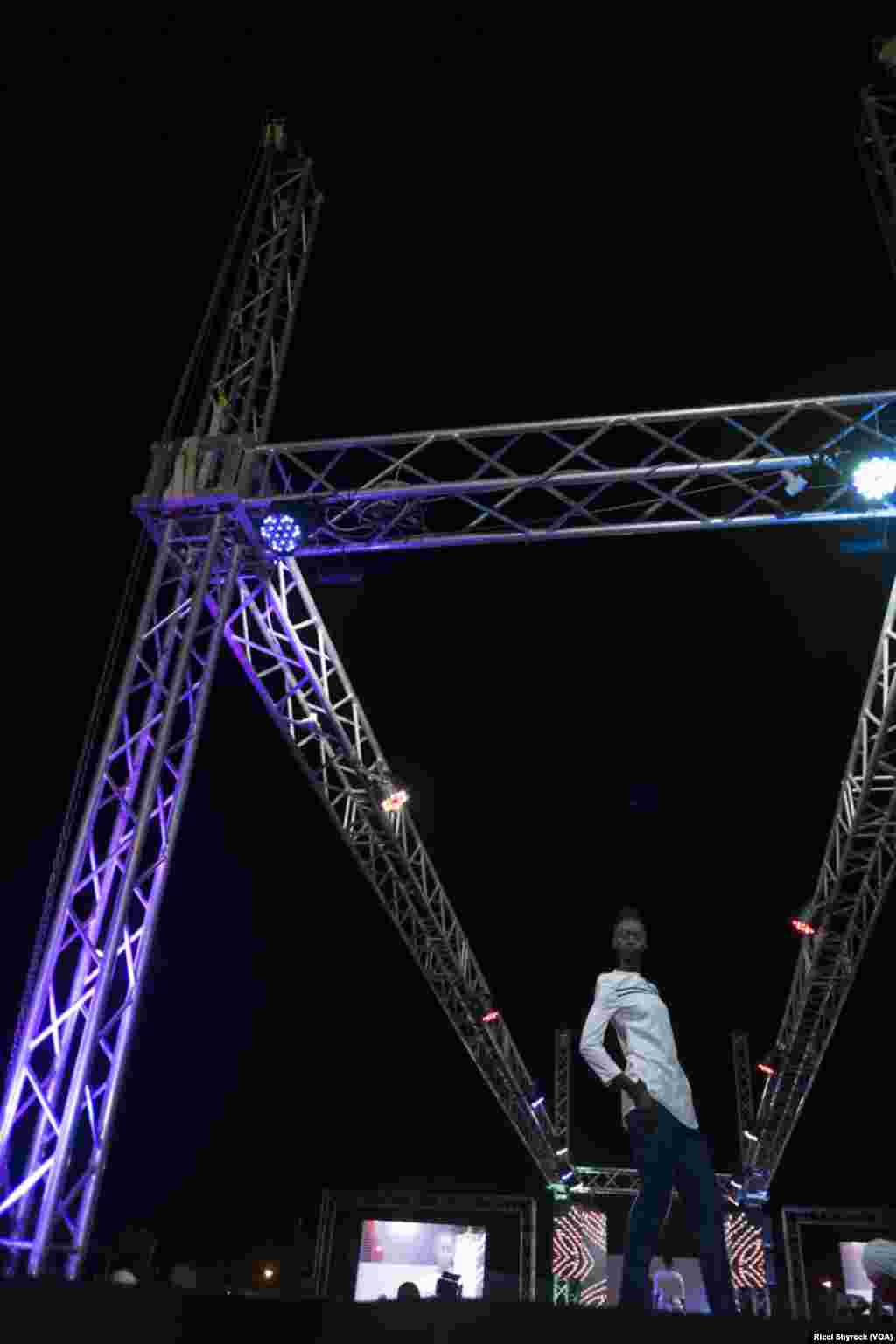 A model for TIPI STYLE walks the catwalk at Dakar Fashion Week&#39;s &quot;Street Show,&quot; which is open to the public, June 29, 2017.