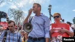 俄羅斯最著名的反對派領袖納瓦爾尼星期六示威時被拘押。