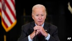 Presiden Joe Biden dalam pertemuan satuan tugas hak-hak reproduksi di Gedung Putih, Washington, Selasa, 4 Oktober 2022. (AP/Susan Walsh)