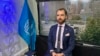 美国国务院中文发言人贾博(Jakob Lengacher)在美国之音(VOA)联合国纽约总部的演播室接受采访。(2025年9月24日)