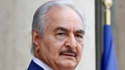 FILE PHOTO: Khalifa Haftar, kiongozi wa kijeshi wa Libya anaeshikilia eneo la mashariki ya nchi. May 29, 2018. REUTERS