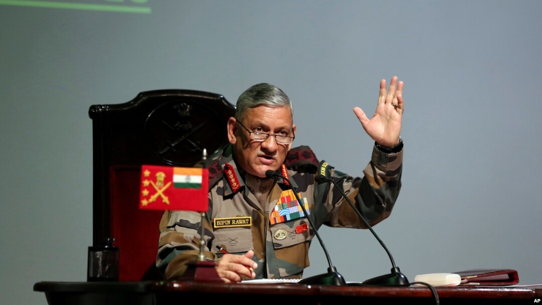 د هند د پوځ مشر، بپین راوټ