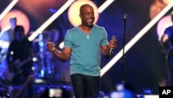 Darius Rucker durante la reciente entrega de premios CMT Music Awards.