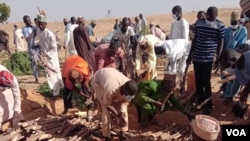 Yayin da ake jana'izar wasu mutane da 'yan bindiga suka kashe a arewacin Najeriya