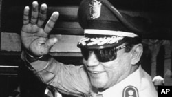 El ex dictador panameño Manuel Noriega murió el lunes a los 83 años, tras pasar los últimos meses de su vida en coma.