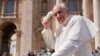 Vaticano alteró una foto donde Benedicto al parecer elogia a Francisco