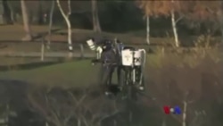 စက်ရုပ်နဲ့ မိုးပျံယဉ်