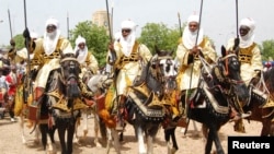 Manyan jami'an majalisar Sarkin Kano na hawan salla.