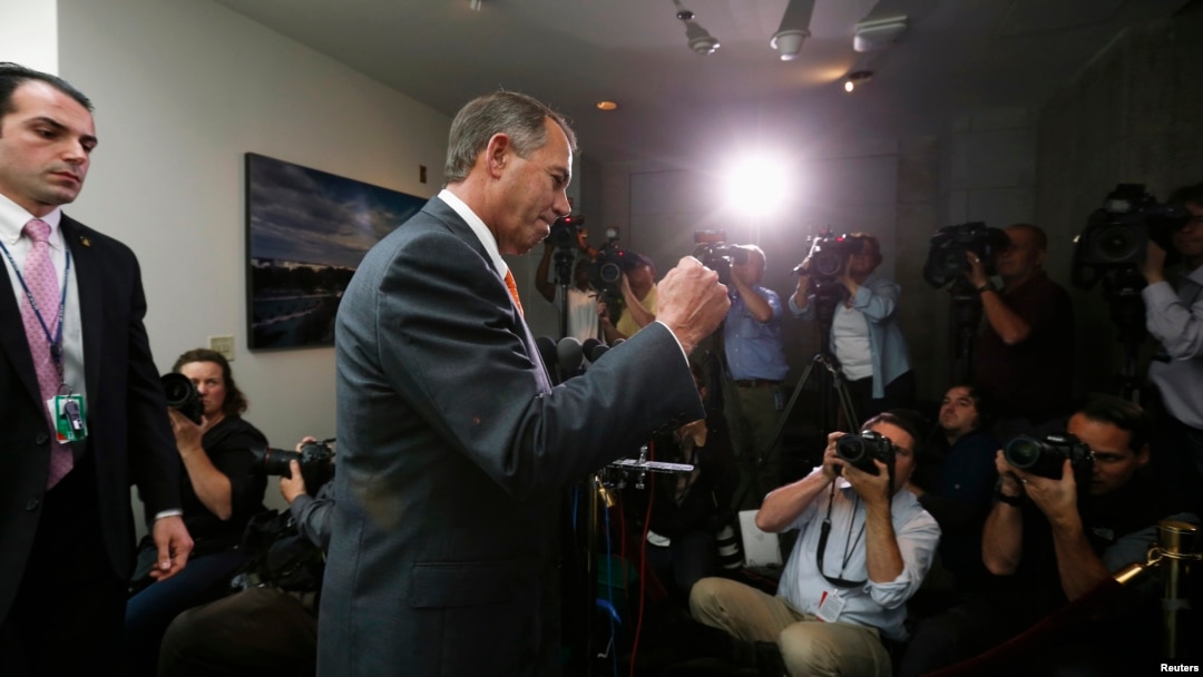 Ketua DPR AS, John Boehner saat melakukan pertemuan khusus dengan anggota DPR faksi Republik (16/10). Kongres AS menghadapi tugas sulit mengenai prioritas anggaran. 