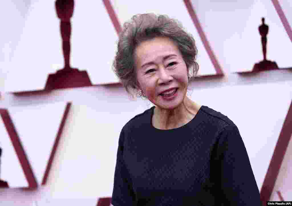 Youn Yuh-jung ganhou o Oscar para Melhor Actriz Secund&#225;ria pelo seu papel em Mina