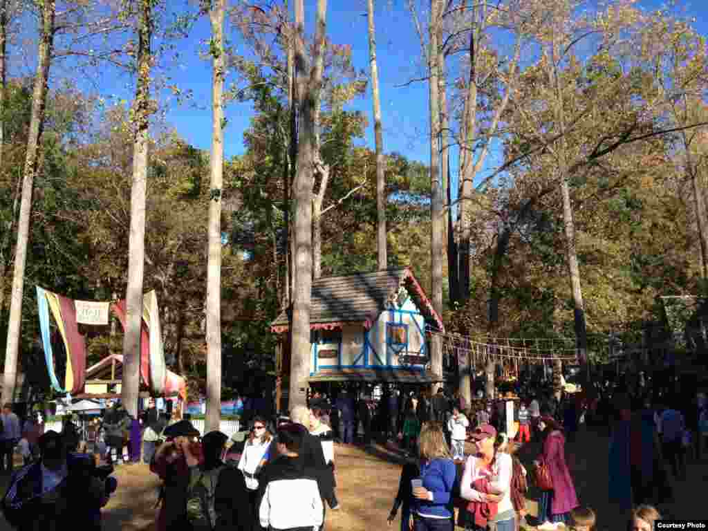 Suasana Festival Renaissance Maryland di Annapolis, negara bagian Maryland.