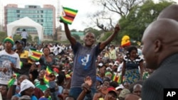 Zanu PF supporters