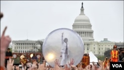 Banyak warga Amerika peringati hari Bumi di Capitol Hill dan alun-alun Washington DC.