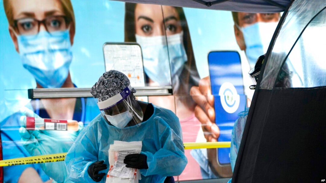 Virus Outbreak US Surge